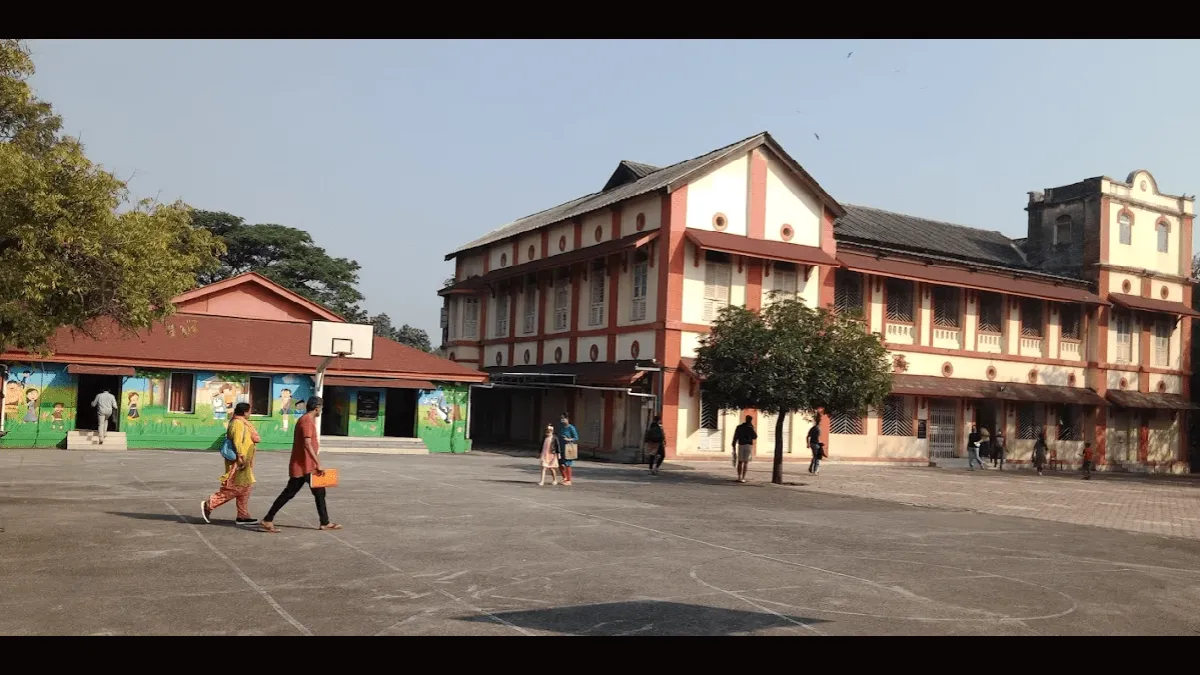 Hutchings High School 3