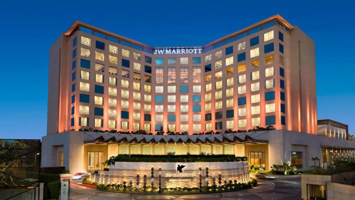 JW Marriott Mumbai Sahar Airport 1