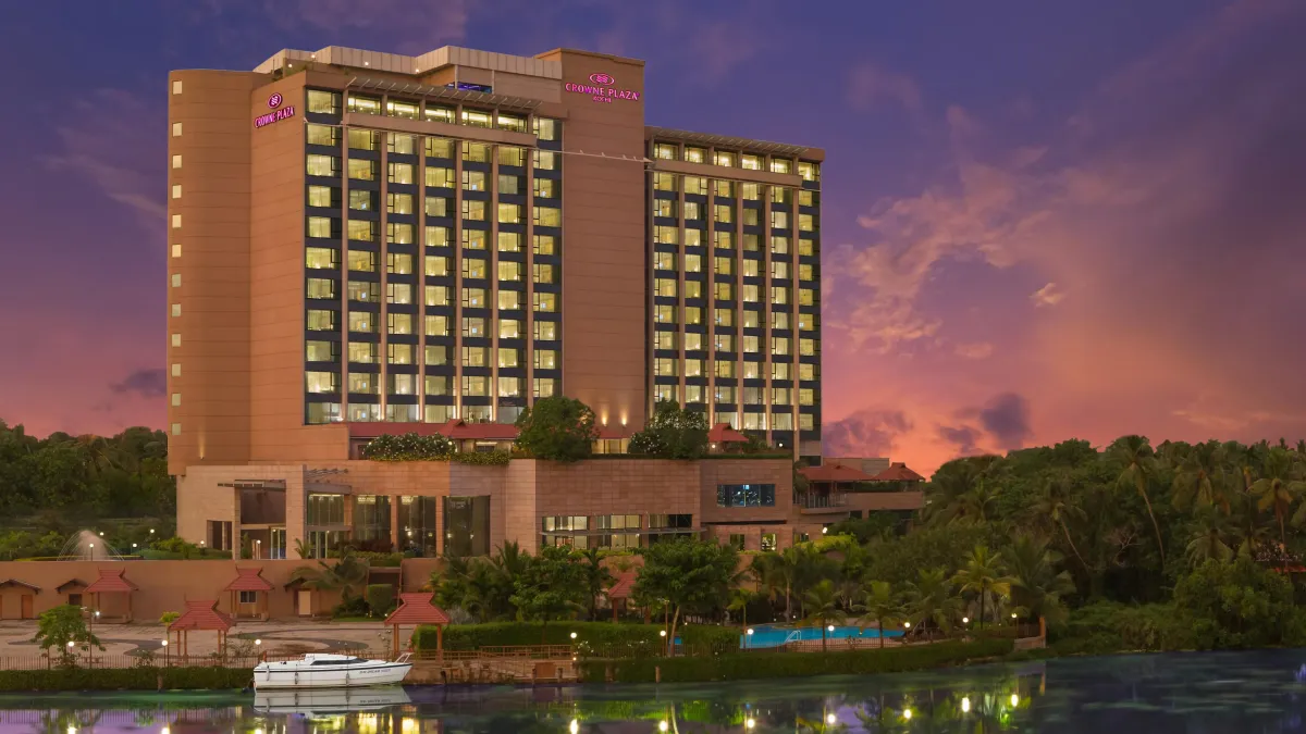 Crowne Plaza Kochi 1