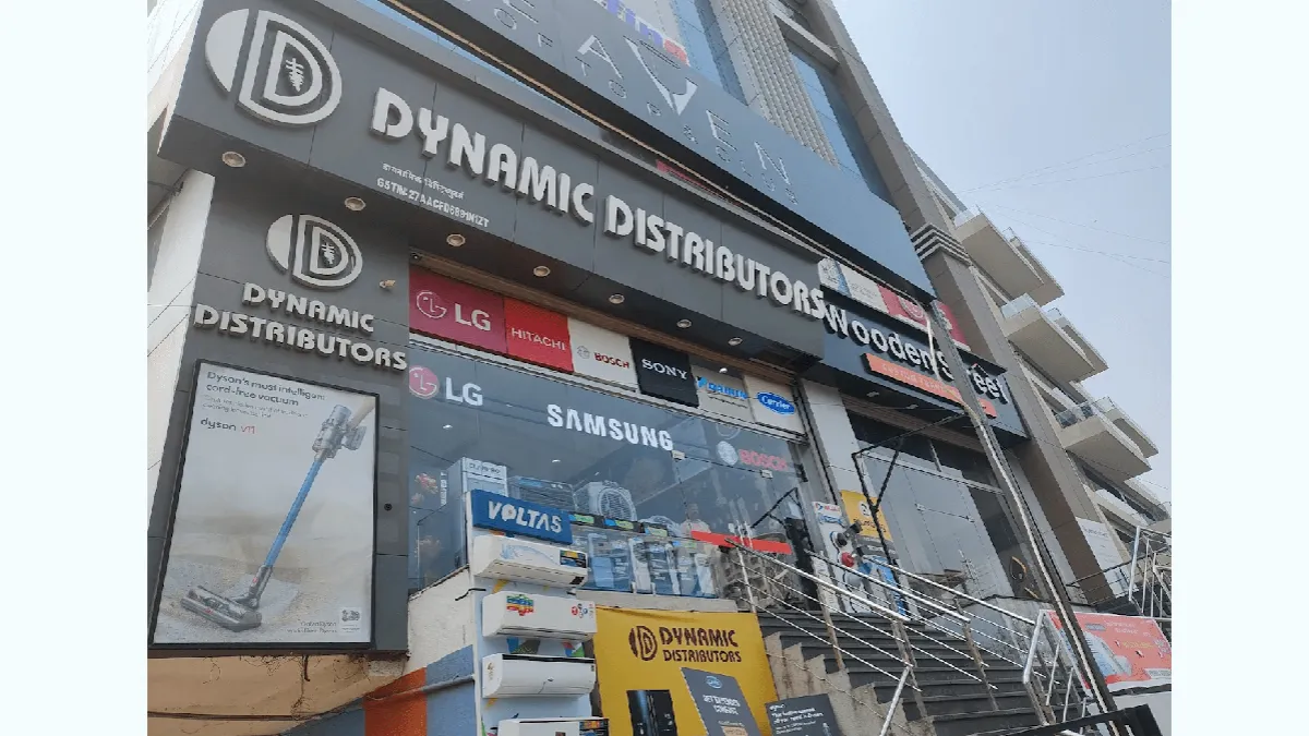 Dynamic Distributors 3