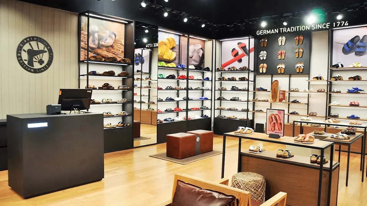 BIRKENSTOCK Brand Store 3