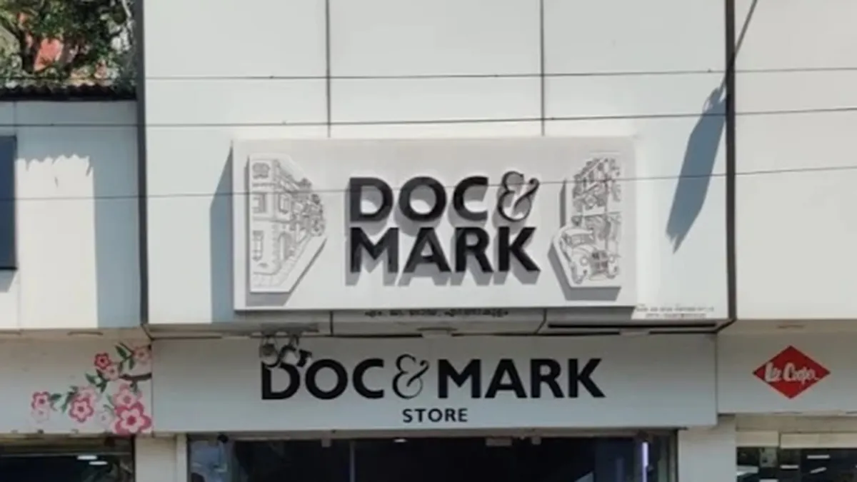 DOC & MARK - MG Road , Kochi 2