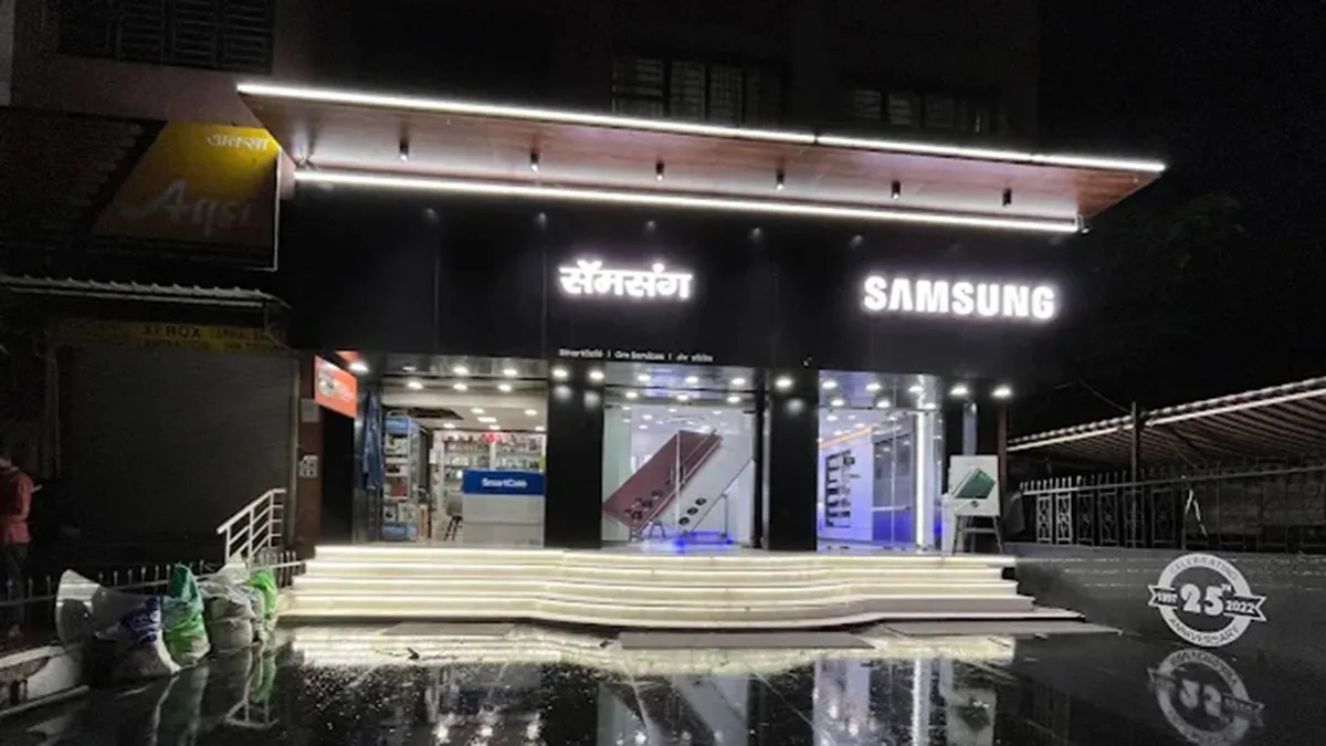 Samsung Experience Store - Om Services 1