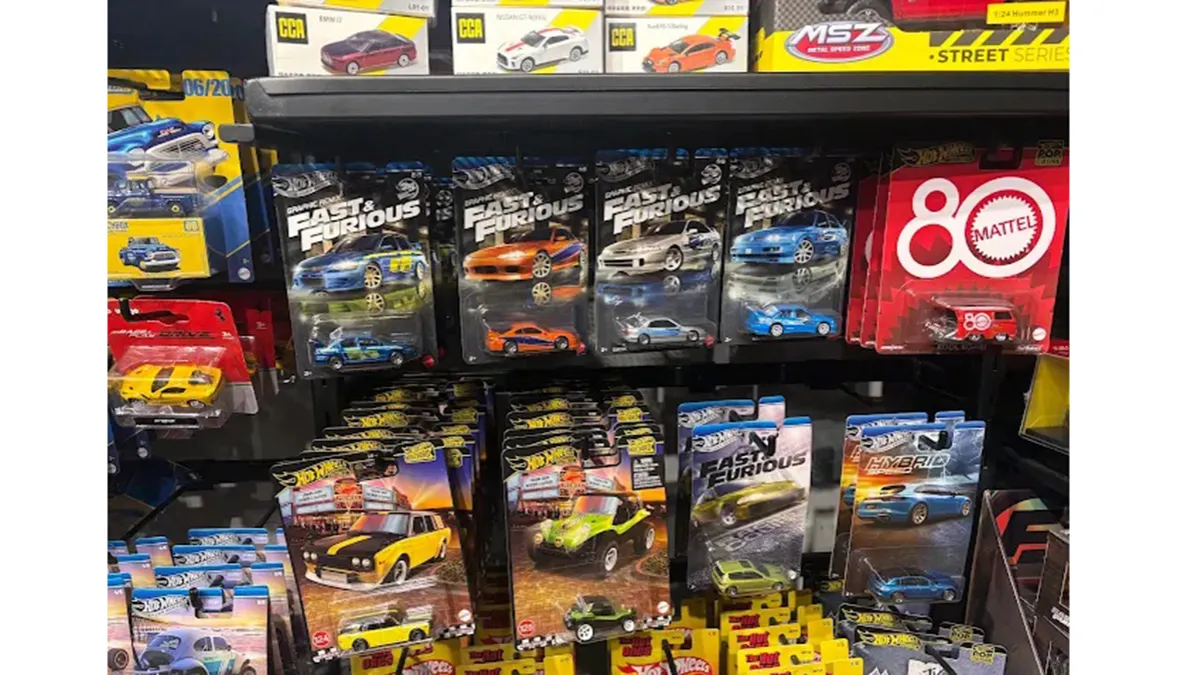 Entertainment Store 3