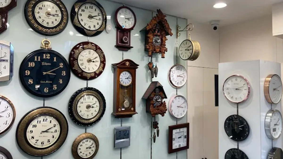 C. T. Pundole & Sons - J. M. Road 3