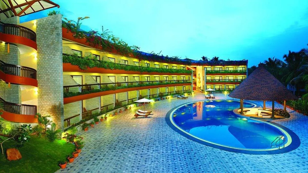 UDAY SUITES - THE GARDEN HOTEL 4