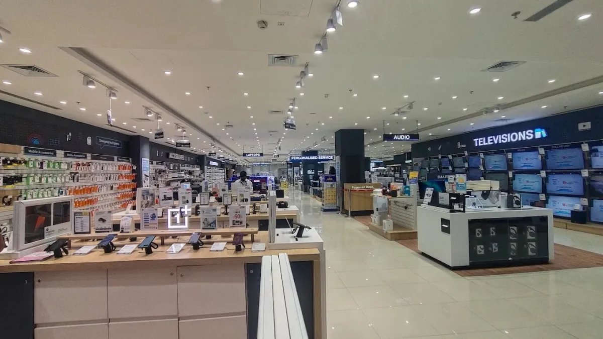 Reliance Digital - Hadapsar 4