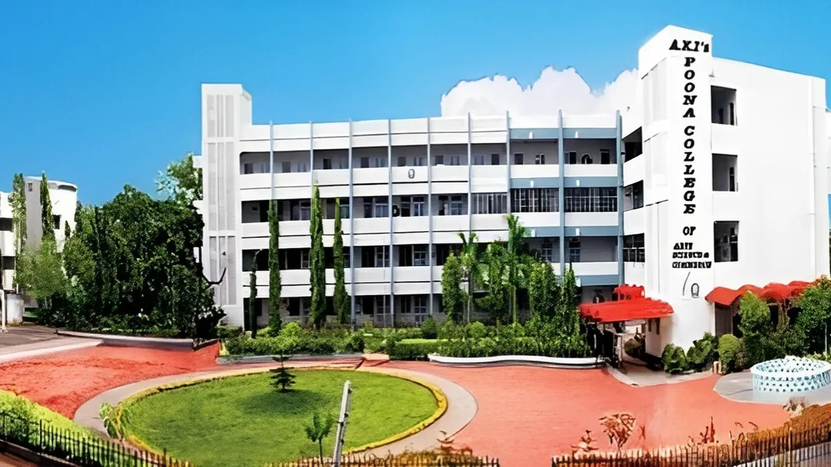 Poona College of Arts, Science and Commerce 2