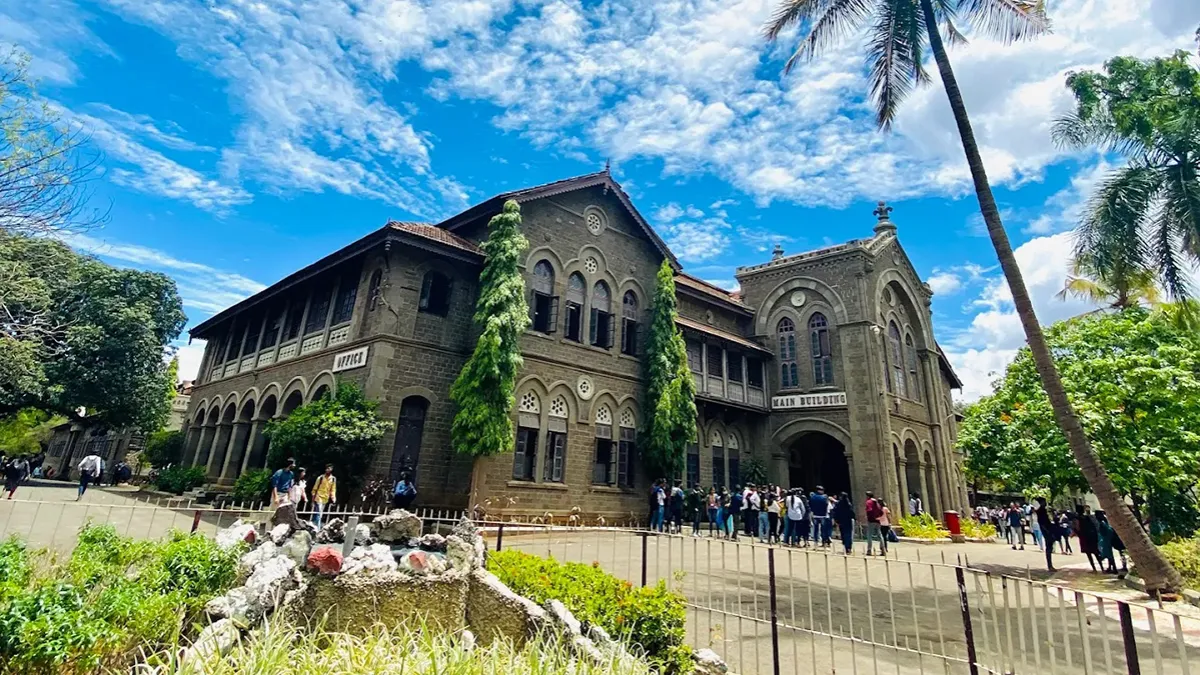 Fergusson College 3