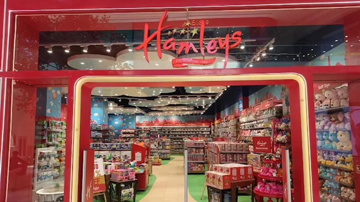 Hamleys- The finest toy shop in the world 1