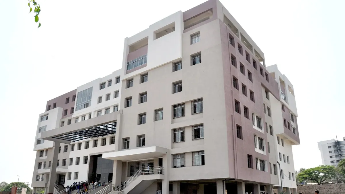 Dr. D. Y. Patil Arts, Commerce & Science College 1