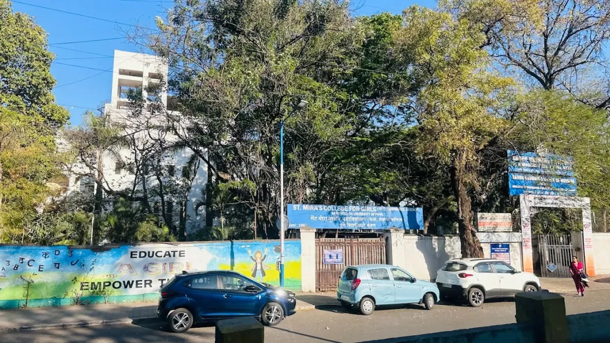 St. Mira's College For Girls 1