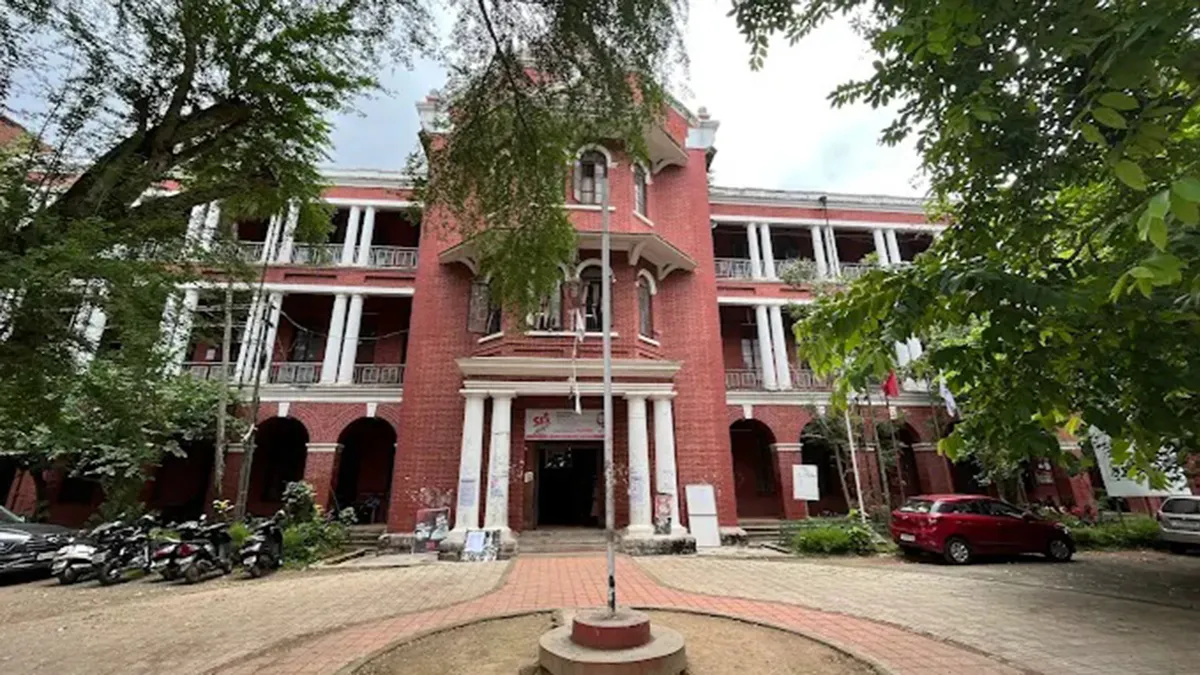 Government Arts CollegeCollege in Thiruvananthapuram, Kerala 1