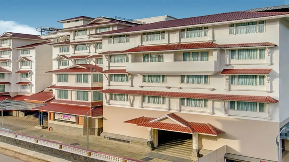 Sterling GuruvayurOpens in new window 1