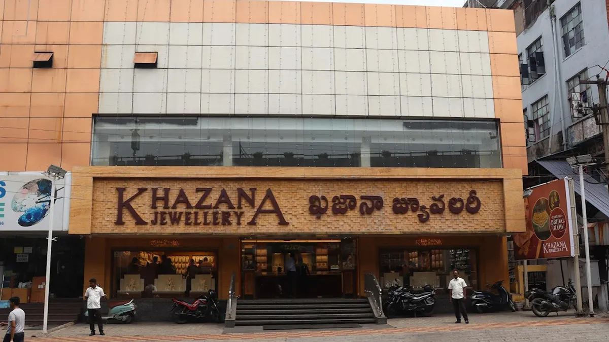 Khazana Jewellery - Dwarakanagar 1