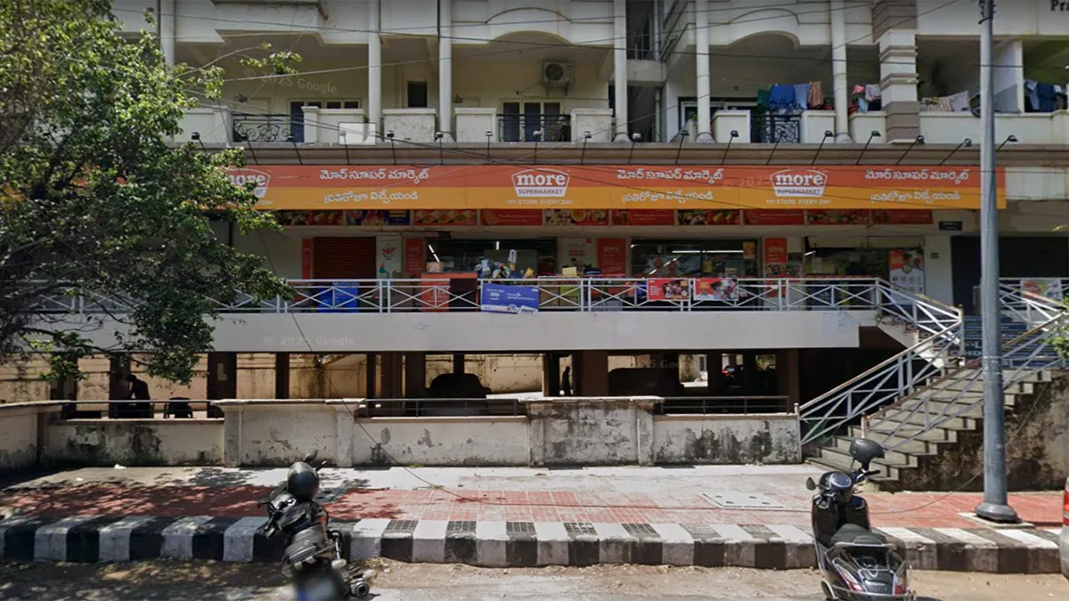 More Supermarket - Nowroji Road 2