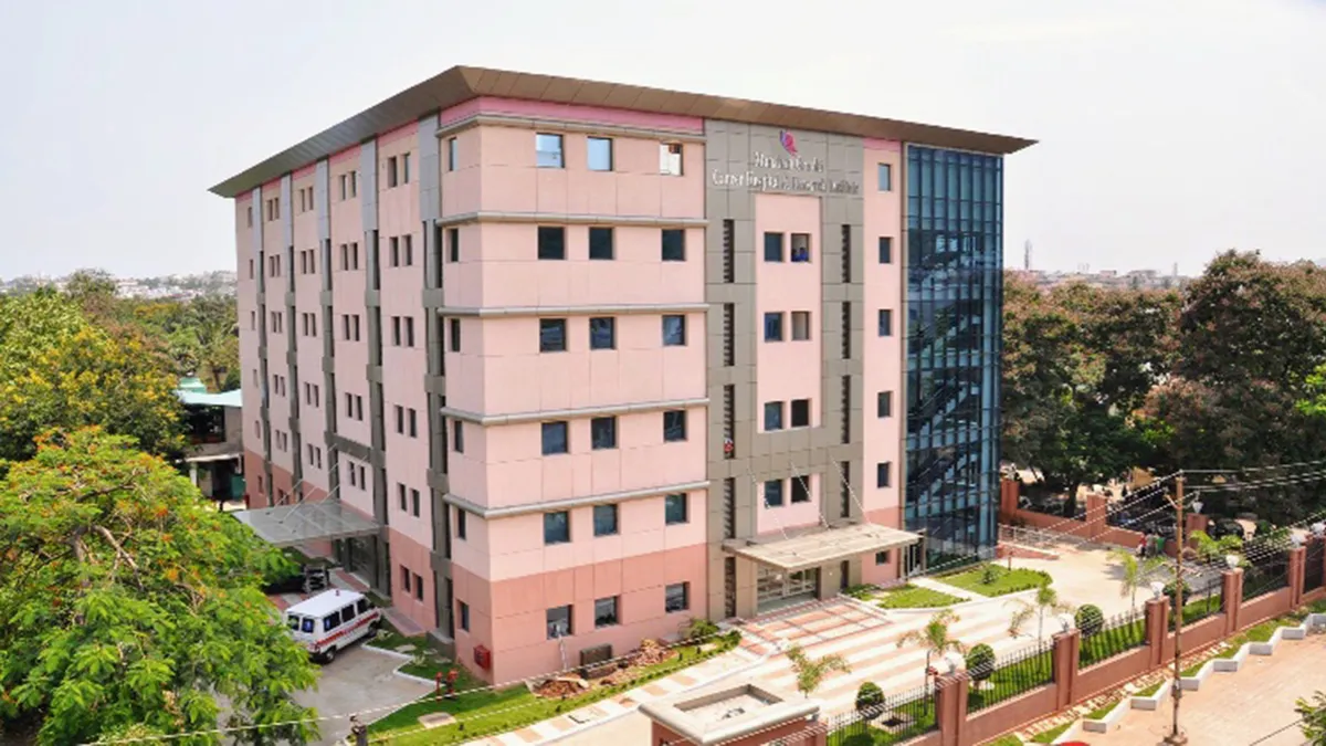 Mahatma Gandhi Cancer Hospital & Research Institute 1