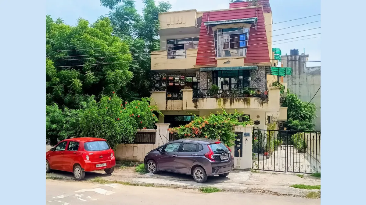 Jb Rooms and Pg - Girls Pg in Sector 49 | Uppal Southend | Gurgaon 1