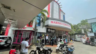 Marina Mall
