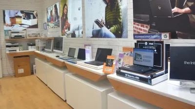 HP World - Phoenix Mall