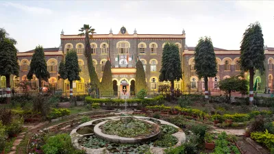 Sir Parashurambhau College