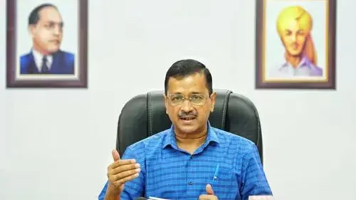 Delhi government to introduce new premium private buses where commuters can book their seats on buses through mobile apps